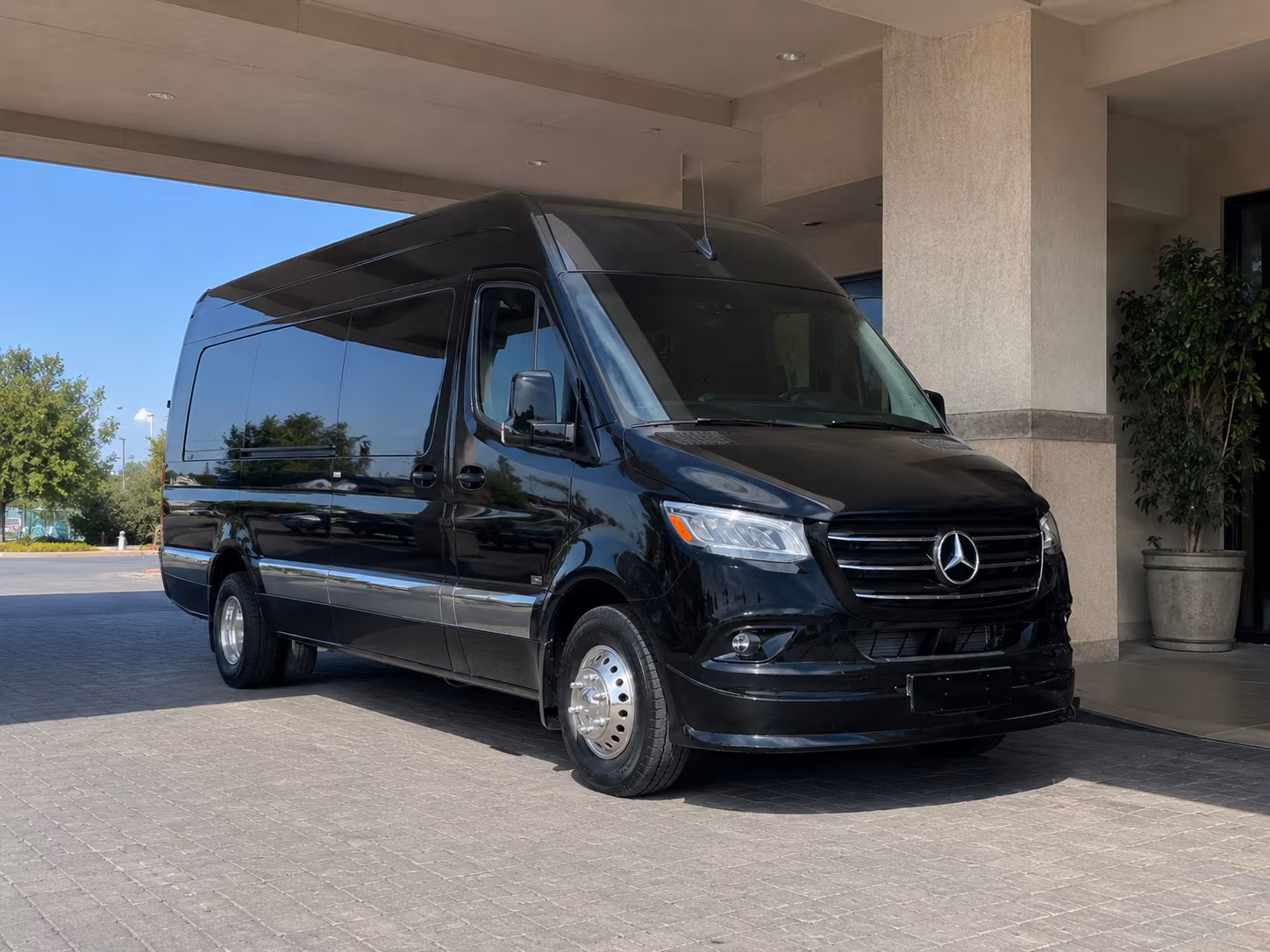 find the perfect transportation for your next prom 3